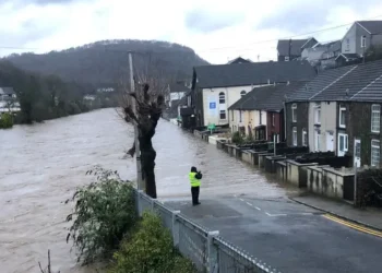 What civil emergencies would an independent Wales need to prepare for?
